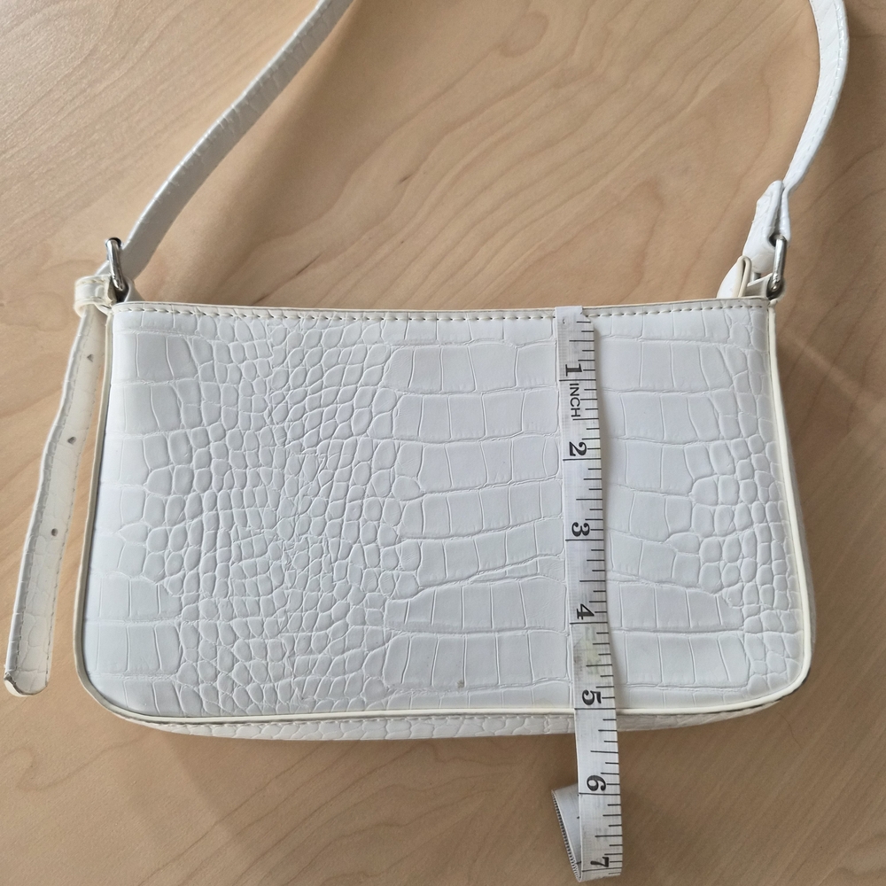 ☆5/$15☆Cotton On White Croc-Embossed Shoulder Bag | Mini Baguette Style - Picture 11 of 16